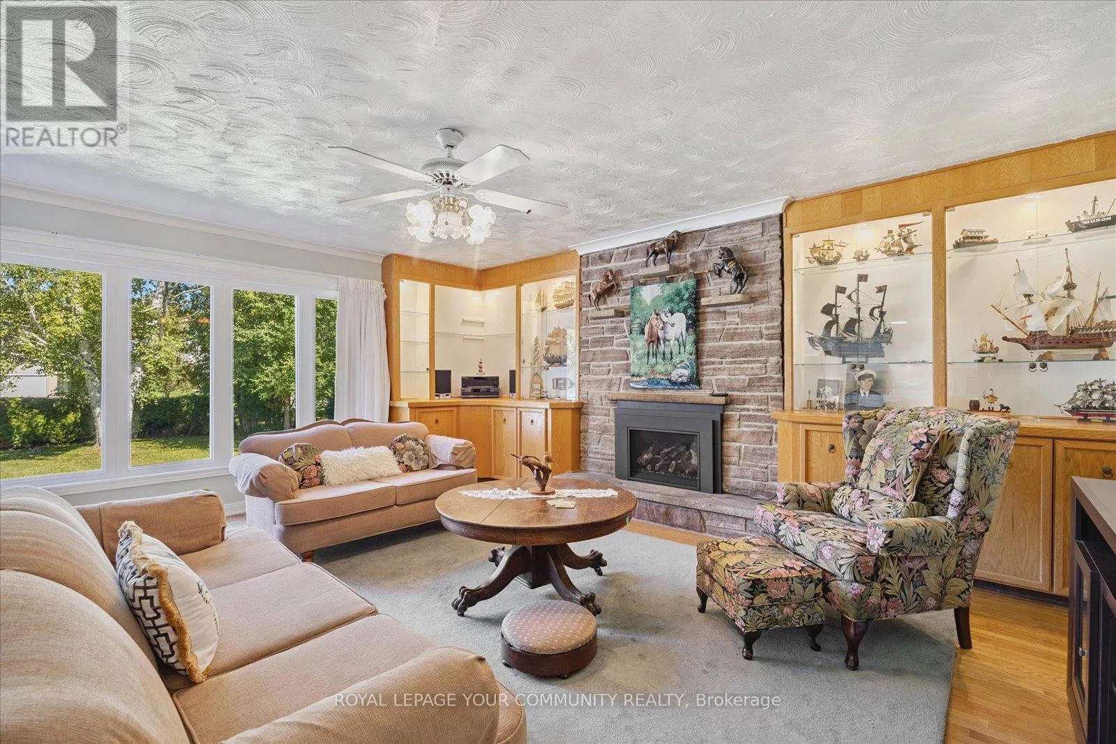 77 SANDRA DRIVE