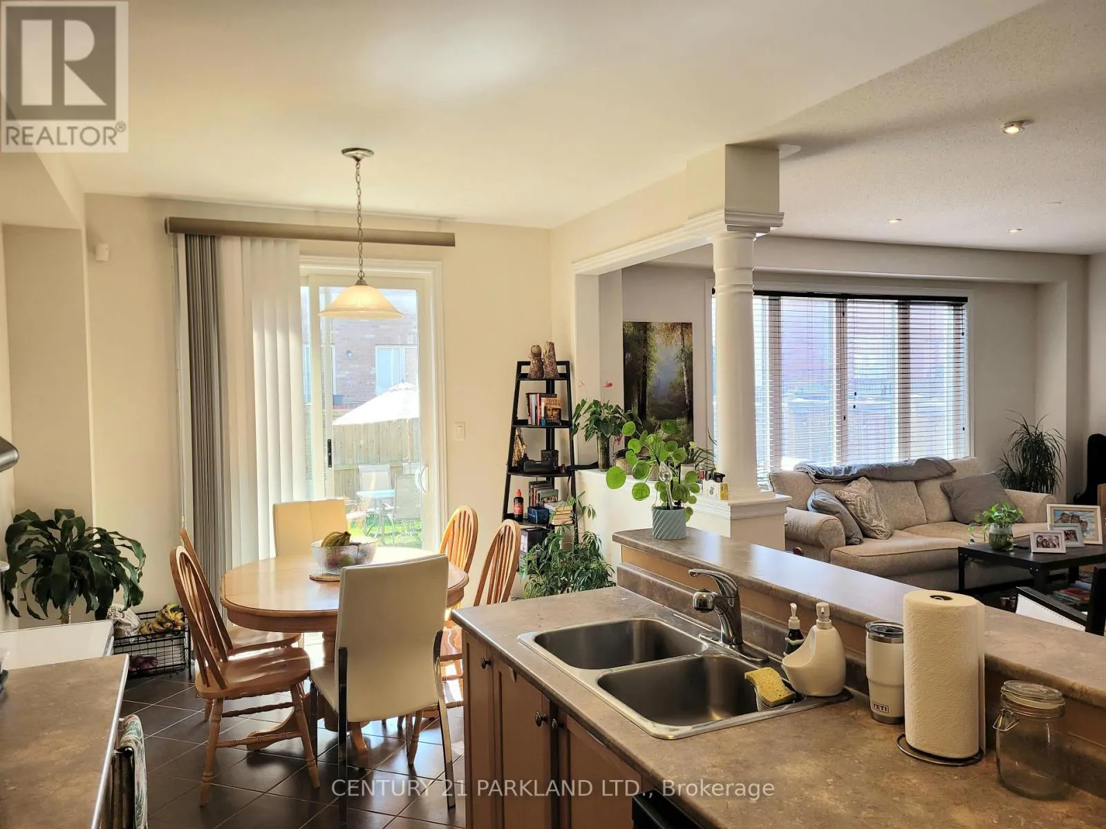 23 OVERHOLD CRESCENT