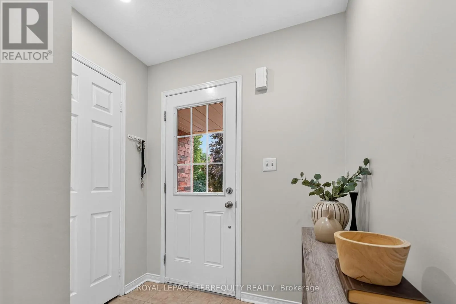 319 PENNDUTCH CIRCLE