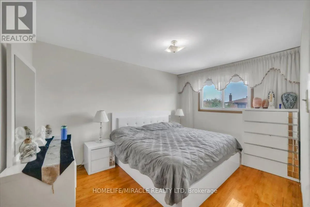 53 AGINCOURT ROAD