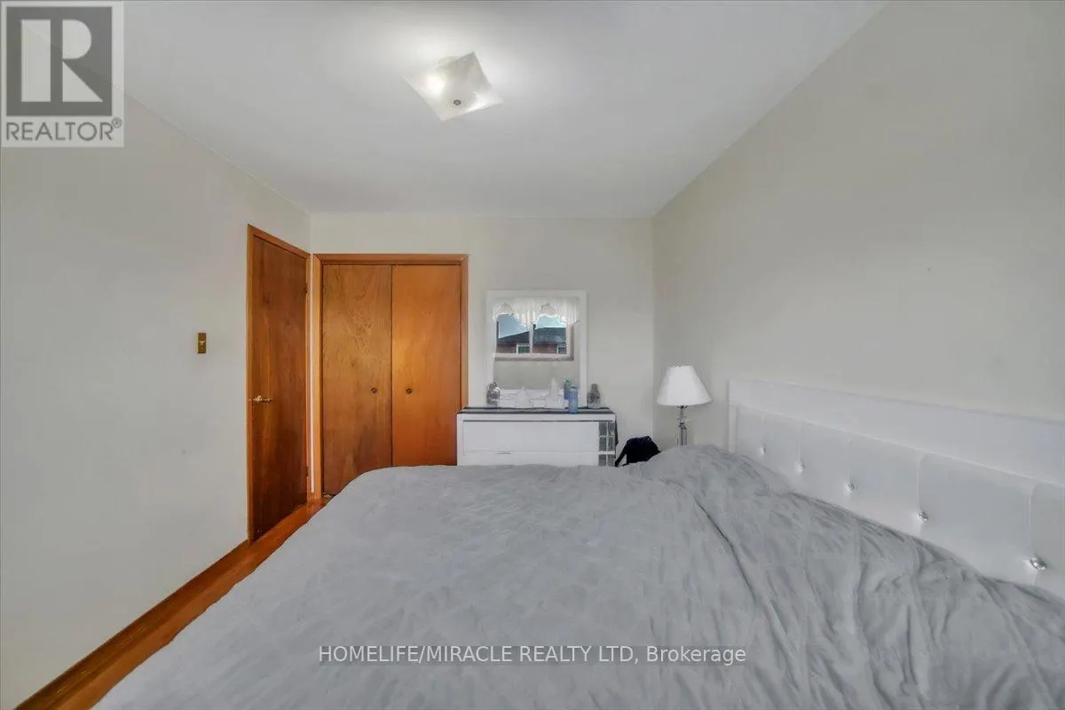 53 AGINCOURT ROAD