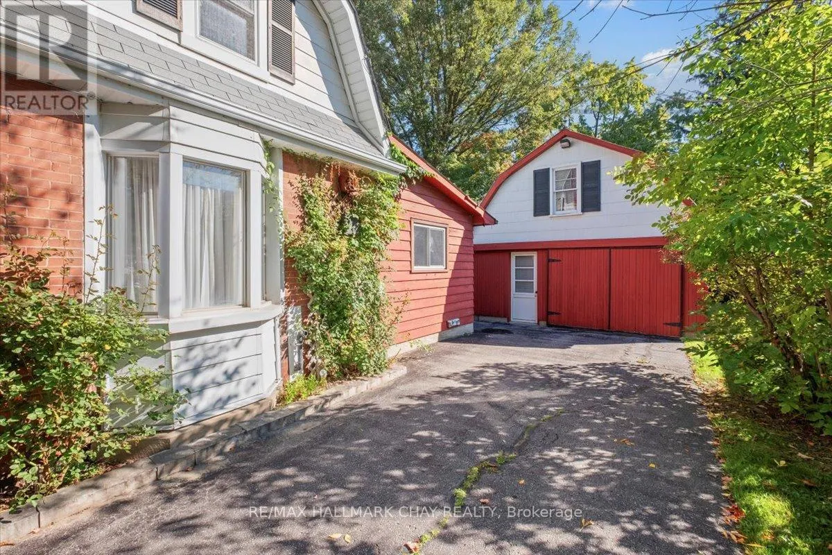 63 KING STREET S