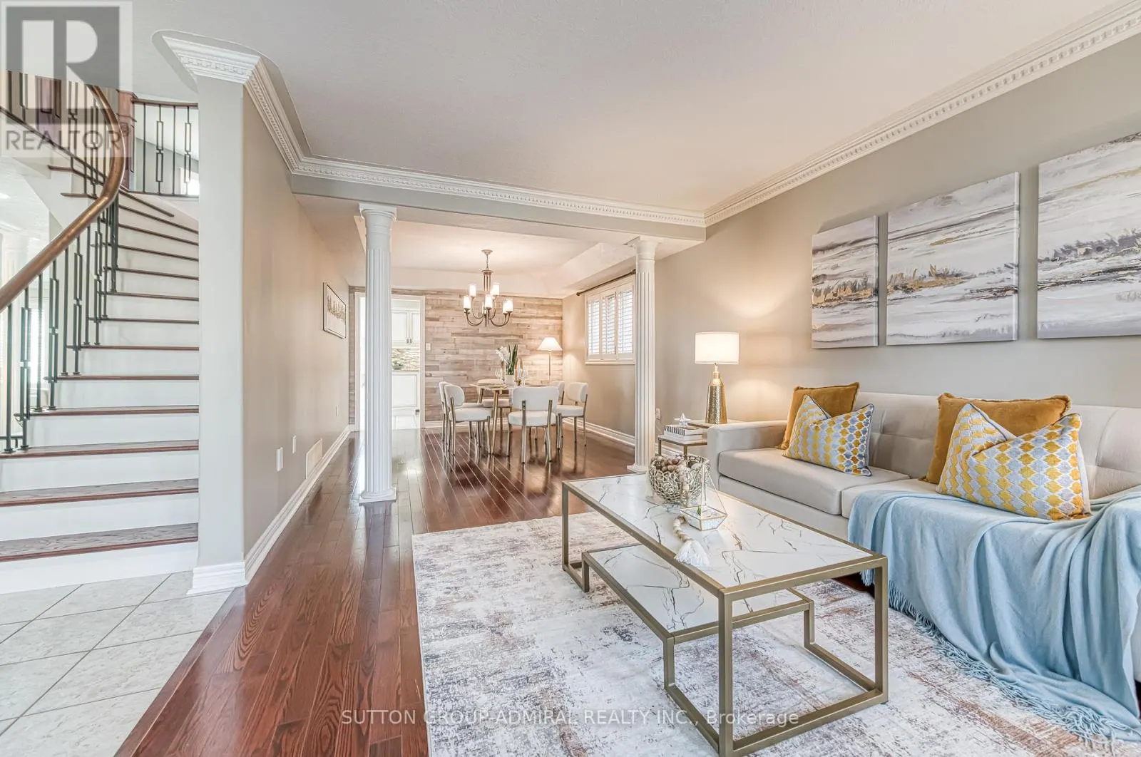 11 SAINT AVENUE
