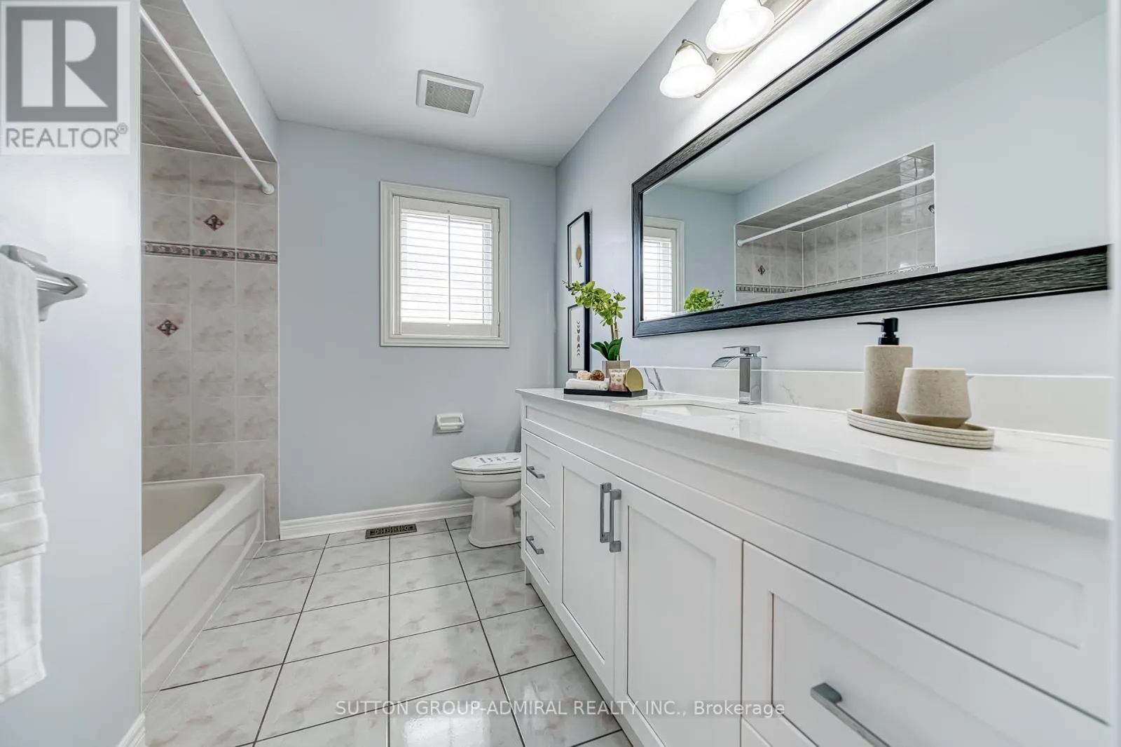 11 SAINT AVENUE