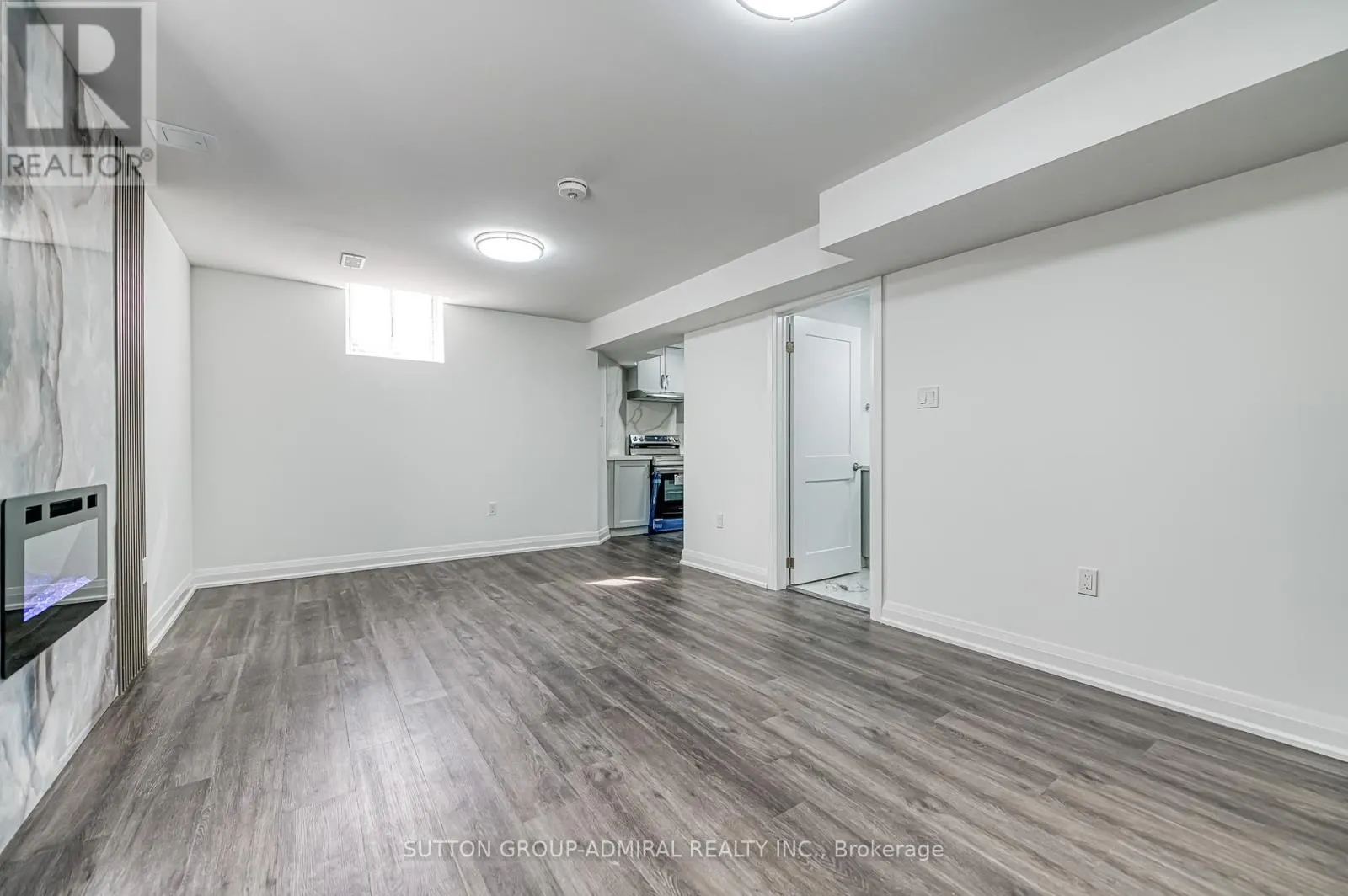 11 SAINT AVENUE