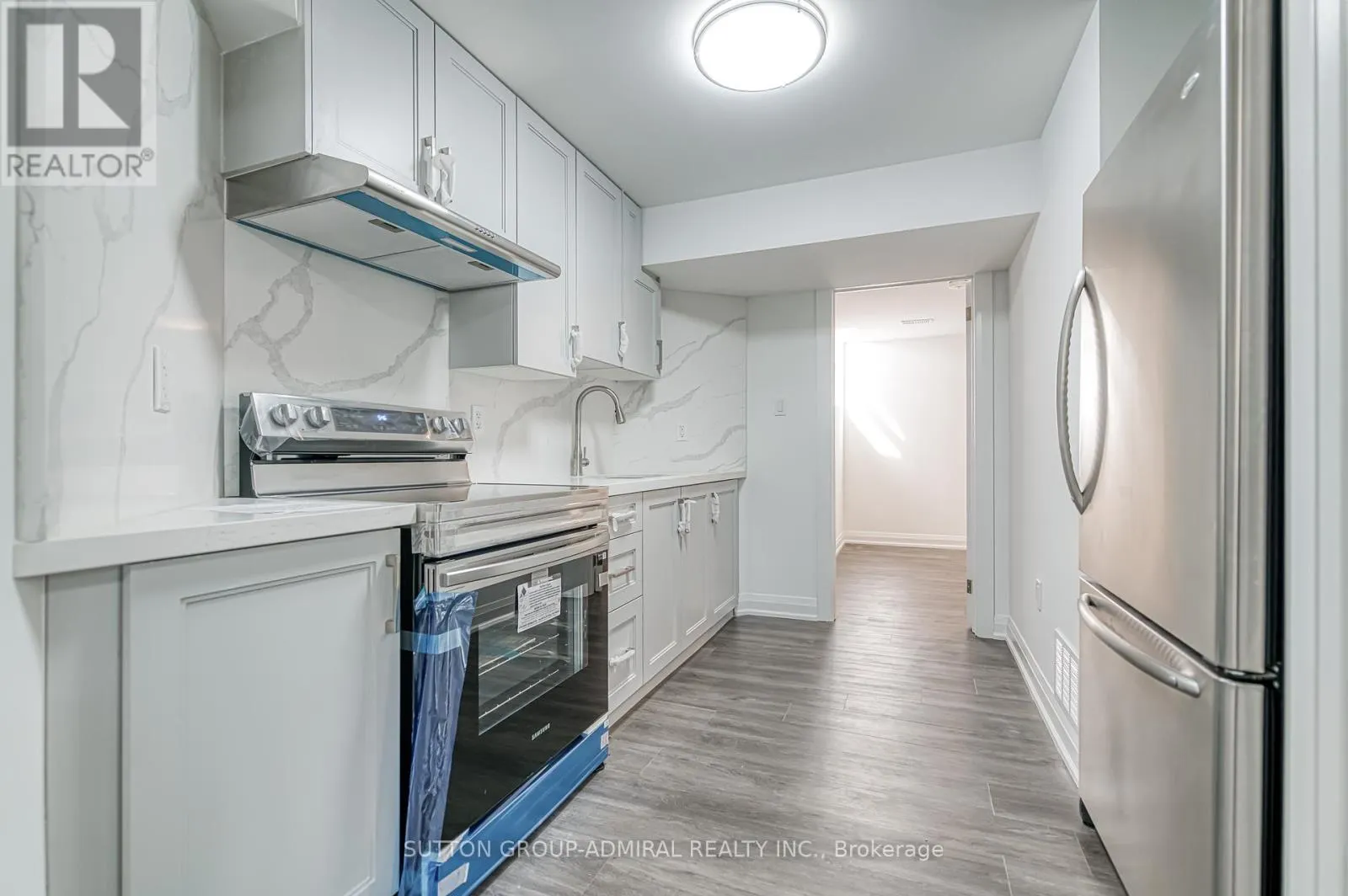 11 SAINT AVENUE