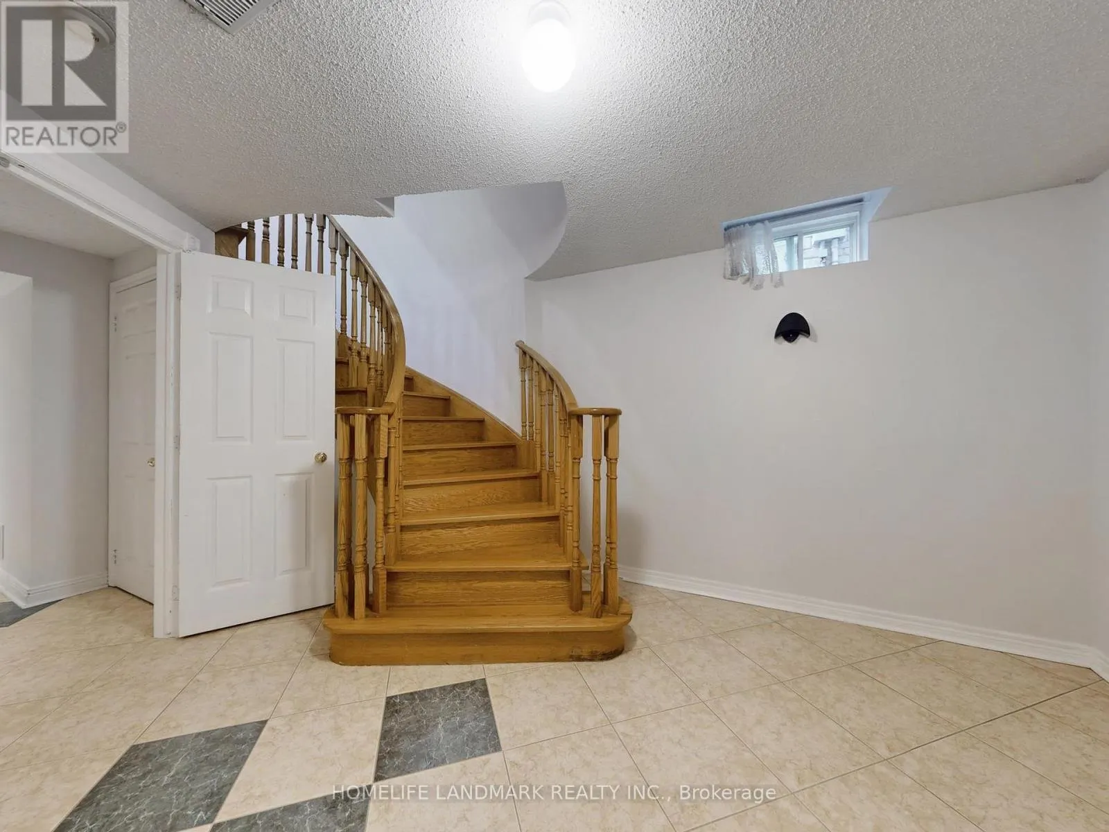 143 ALPINE CRESCENT