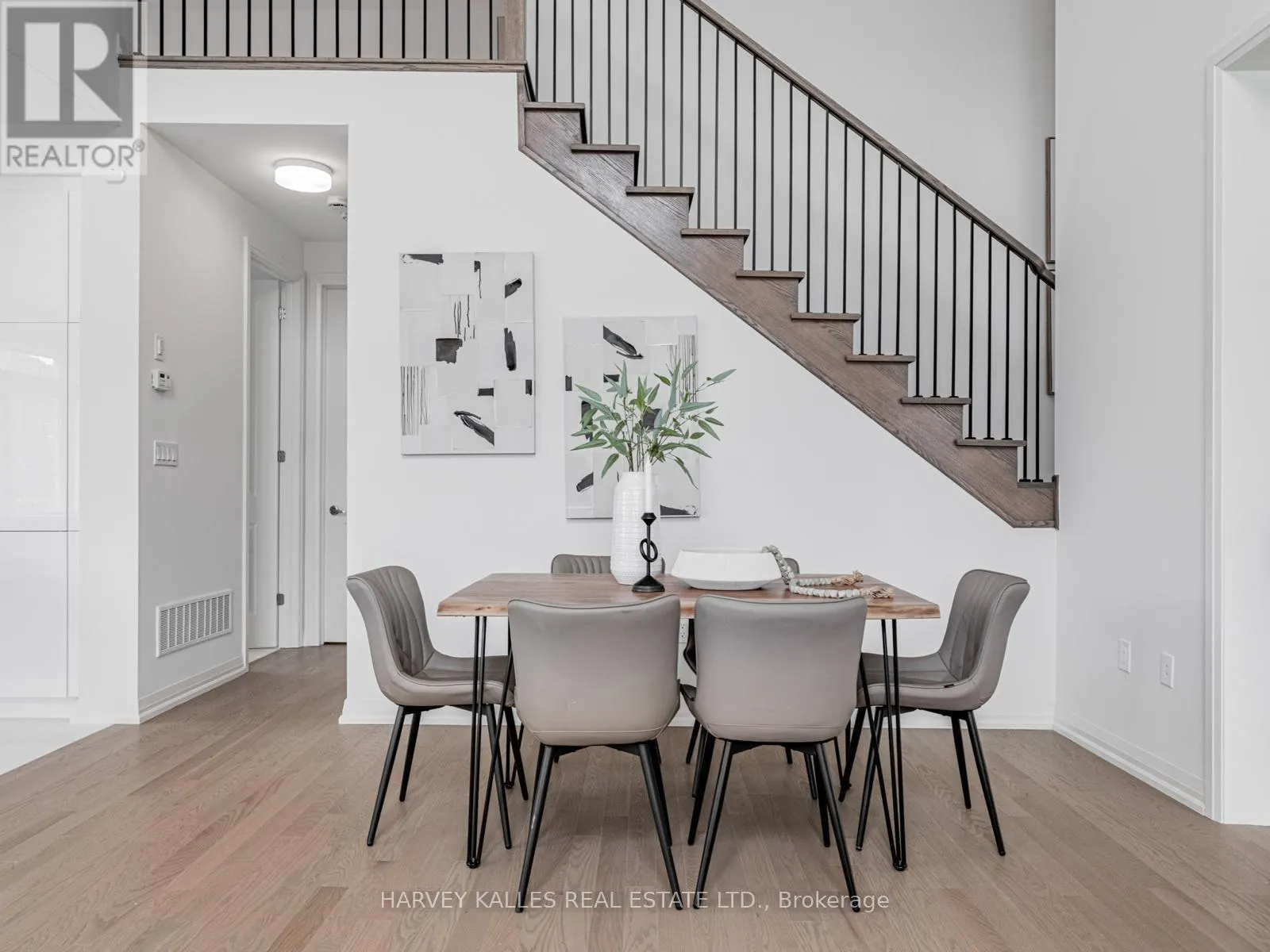 2 BAYBERRY DRIVE