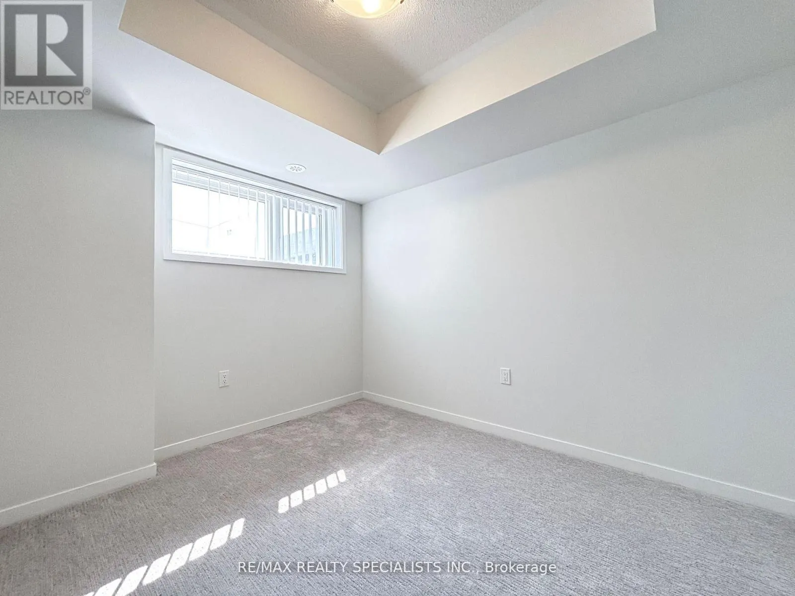 315 - 130 HONEYCRISP CRESCENT