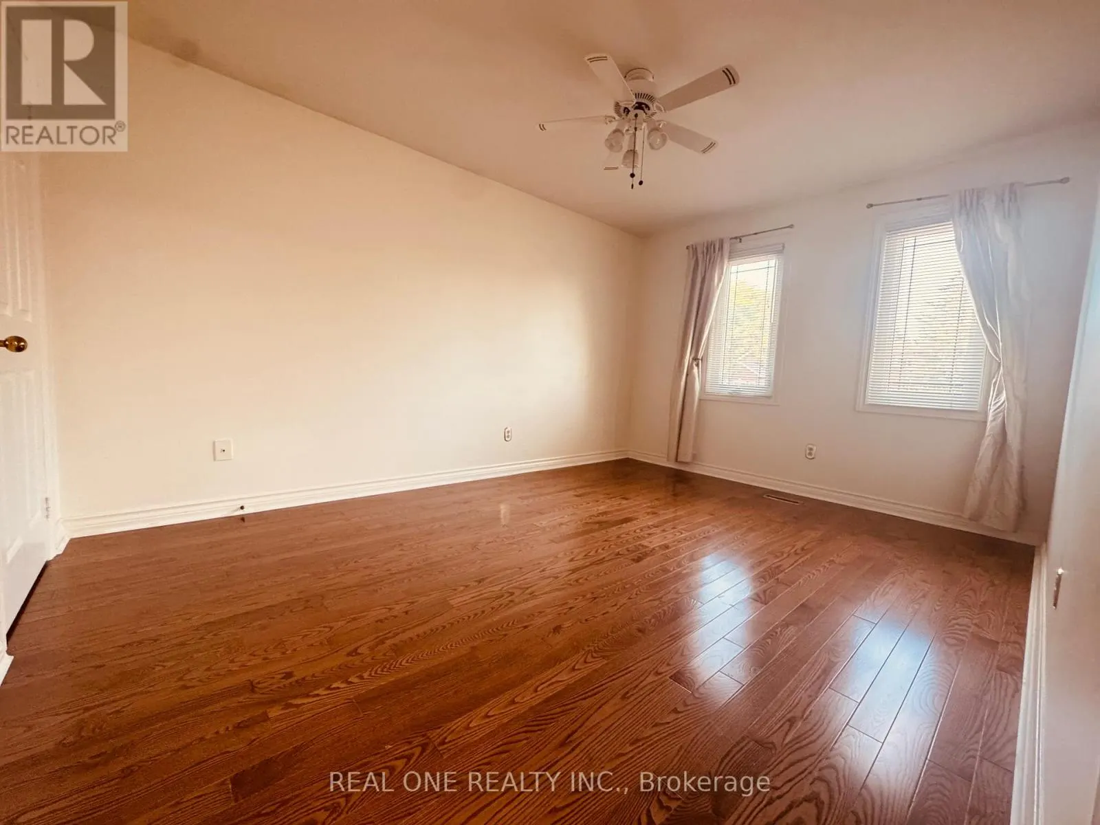 3 ELMSLEY DRIVE