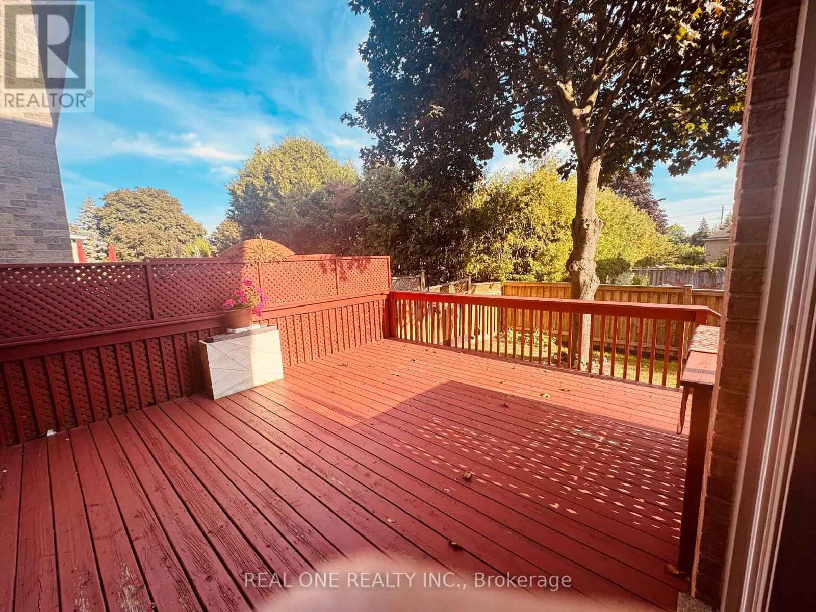 3 ELMSLEY DRIVE