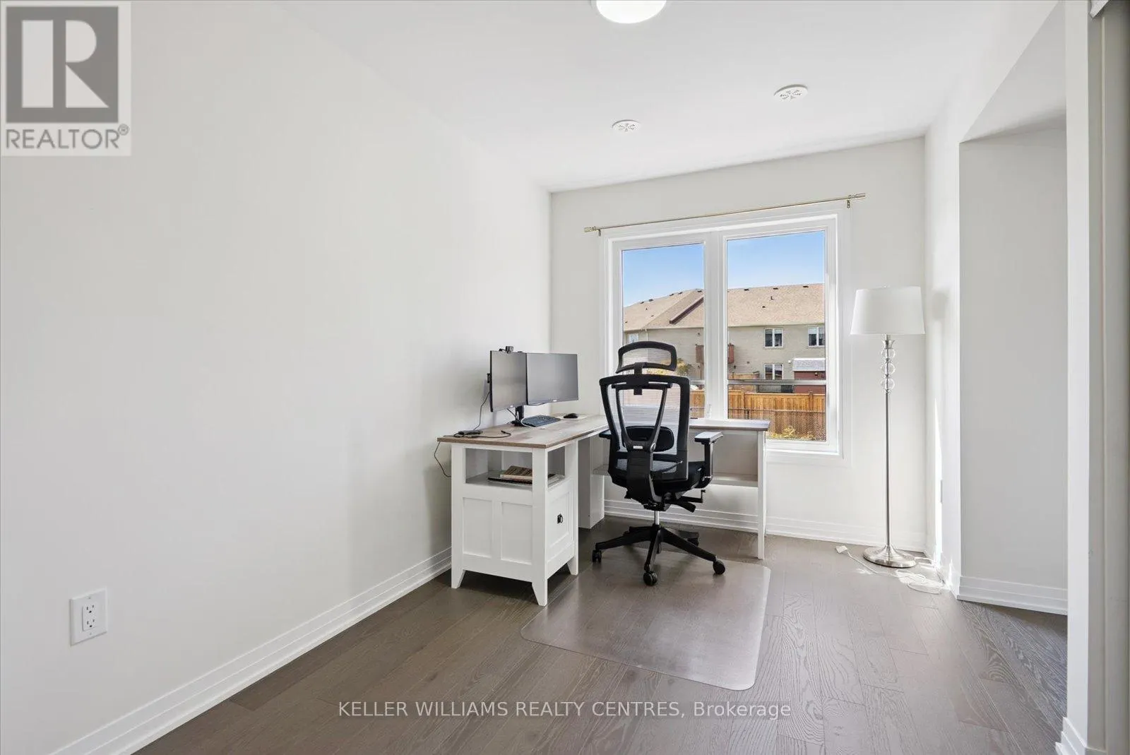 15 - 50 BAYNES WAY