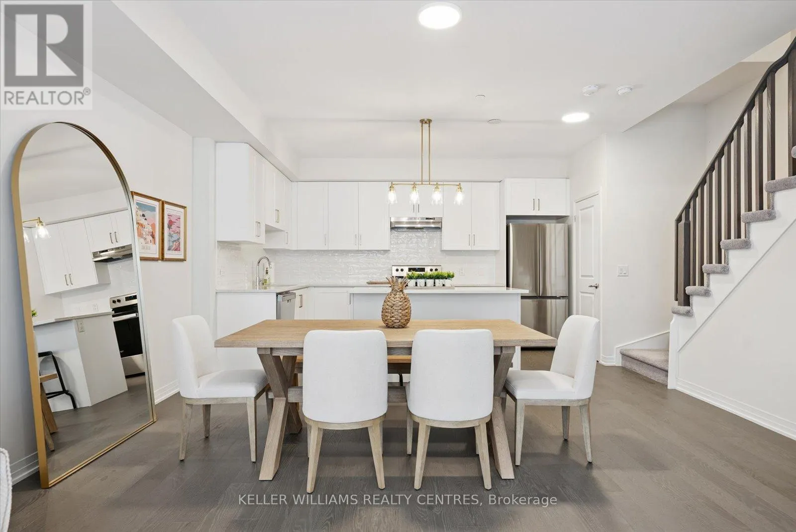 15 - 50 BAYNES WAY