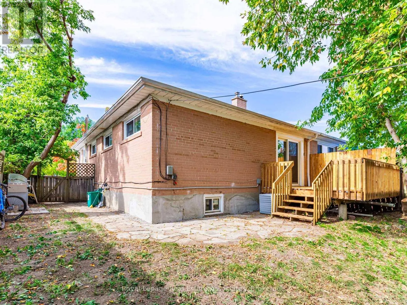 273 BLUEGRASS BOULEVARD