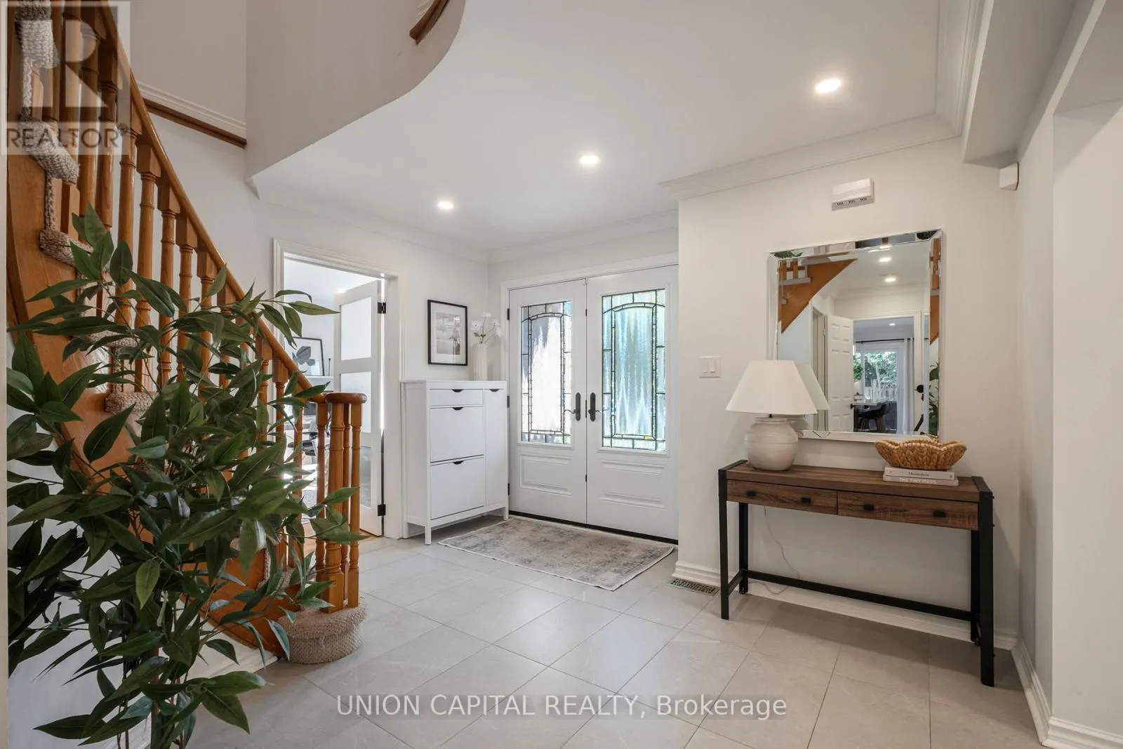 12 SUMMERFIELD AVENUE