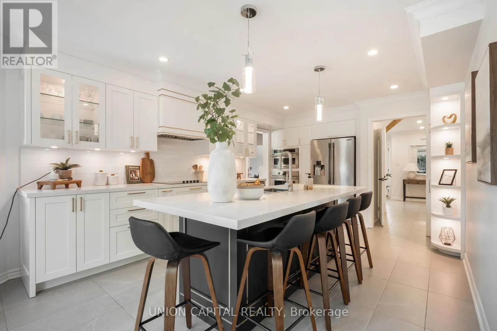 12 SUMMERFIELD AVENUE