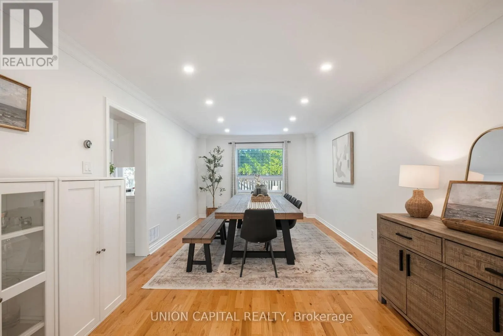12 SUMMERFIELD AVENUE
