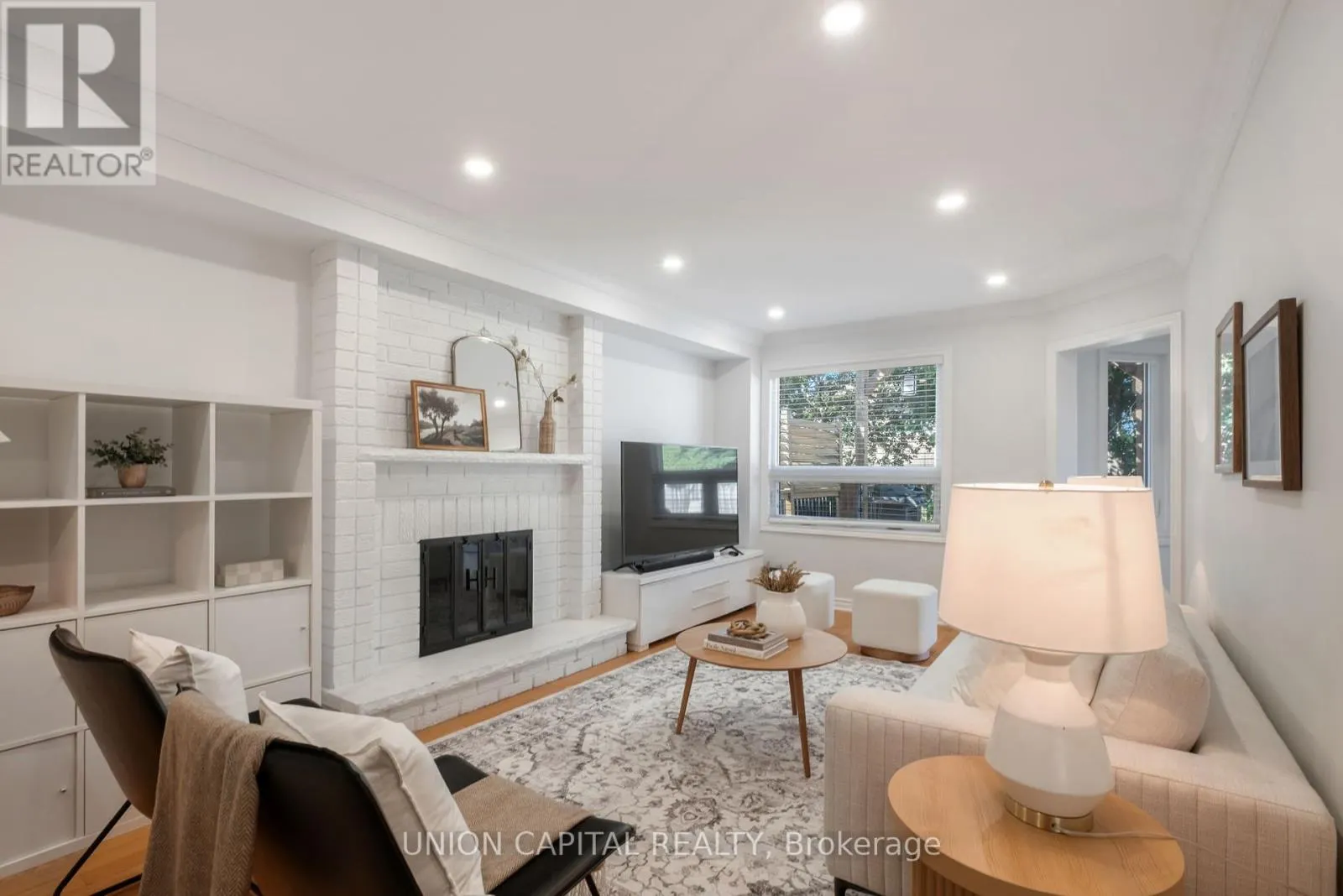 12 SUMMERFIELD AVENUE