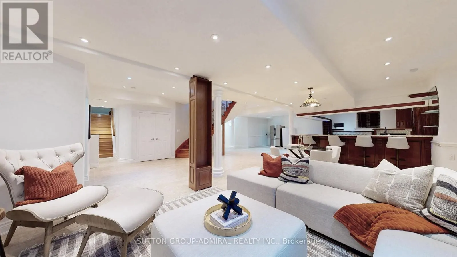 230 FLAMINGO ROAD