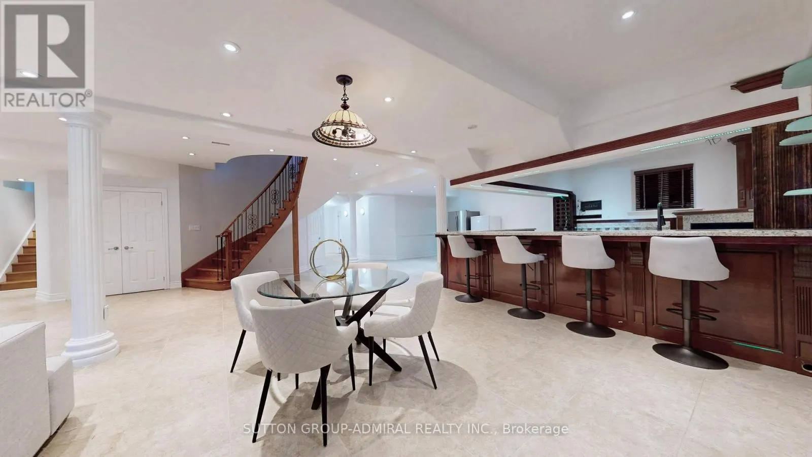 230 FLAMINGO ROAD