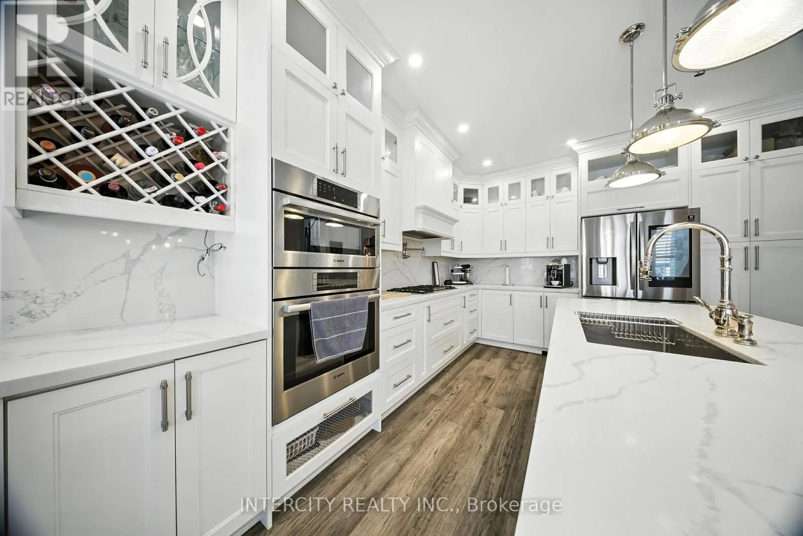 74 TERME AVENUE