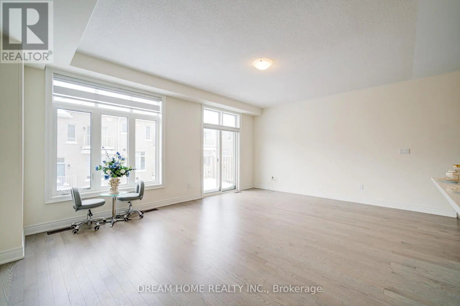 22 THOMAS HOPE LANE