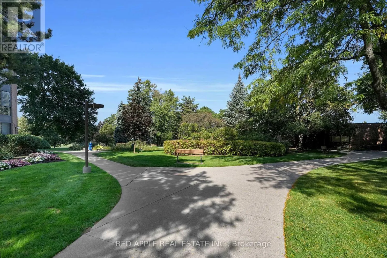 807 - 50 BAIF BOULEVARD