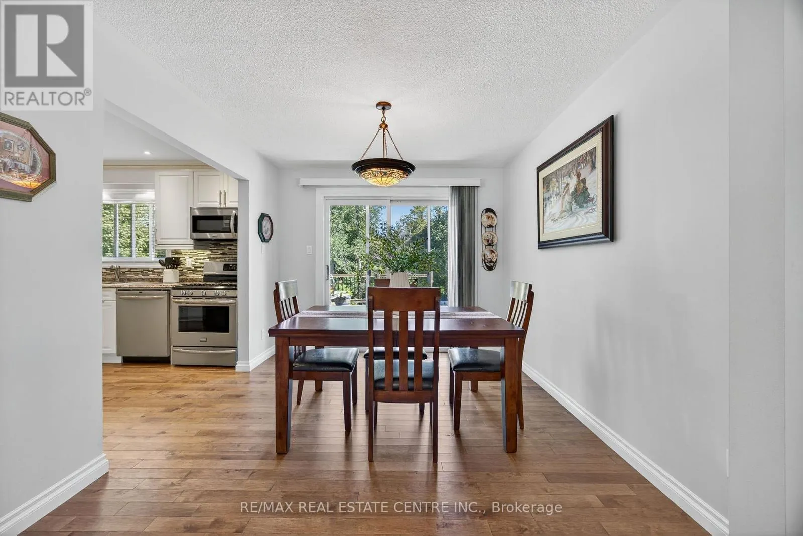 3047 SANDY COVE DRIVE