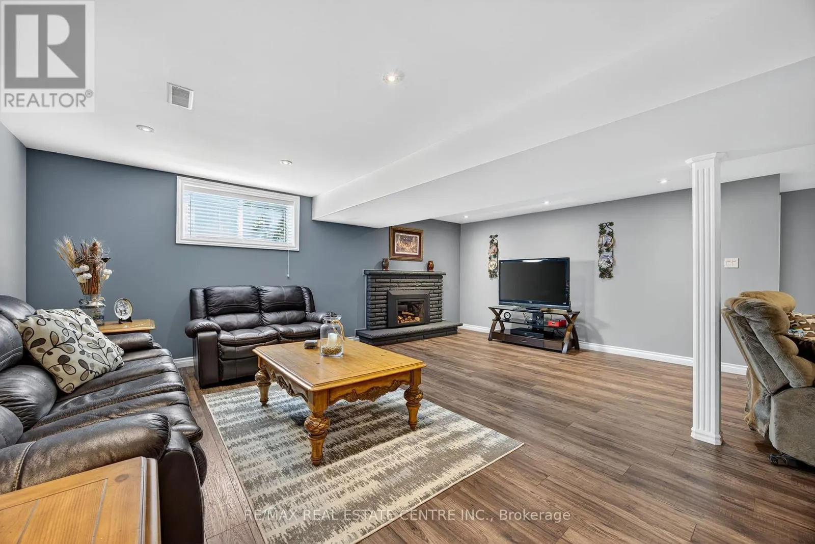 3047 SANDY COVE DRIVE