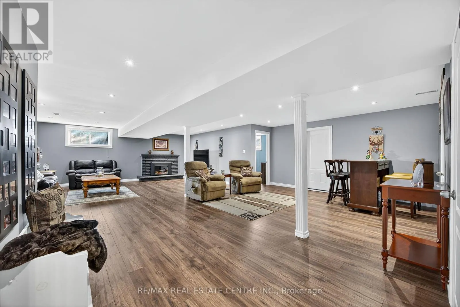 3047 SANDY COVE DRIVE