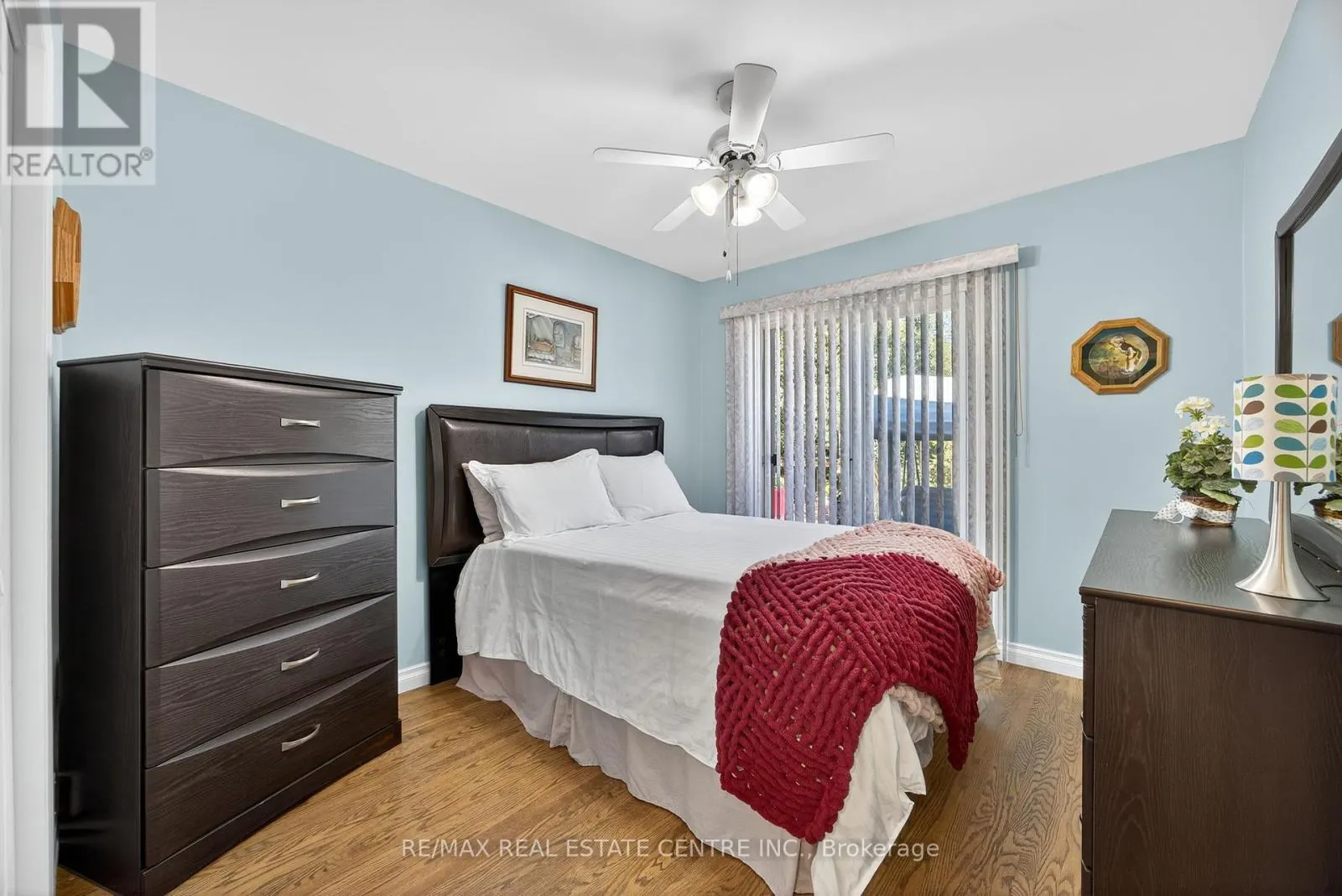 3047 SANDY COVE DRIVE