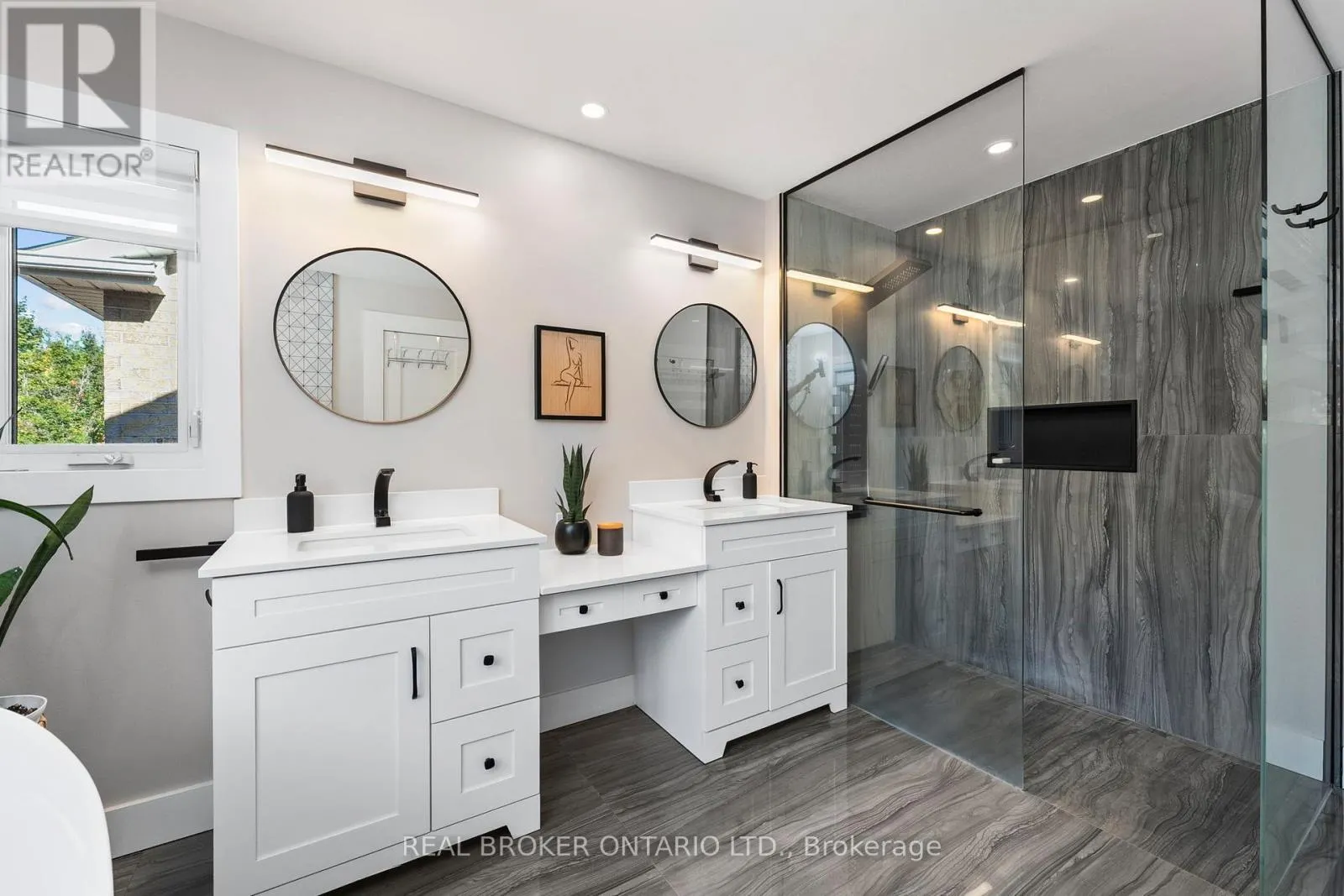 49 FOXTAIL RIDGE