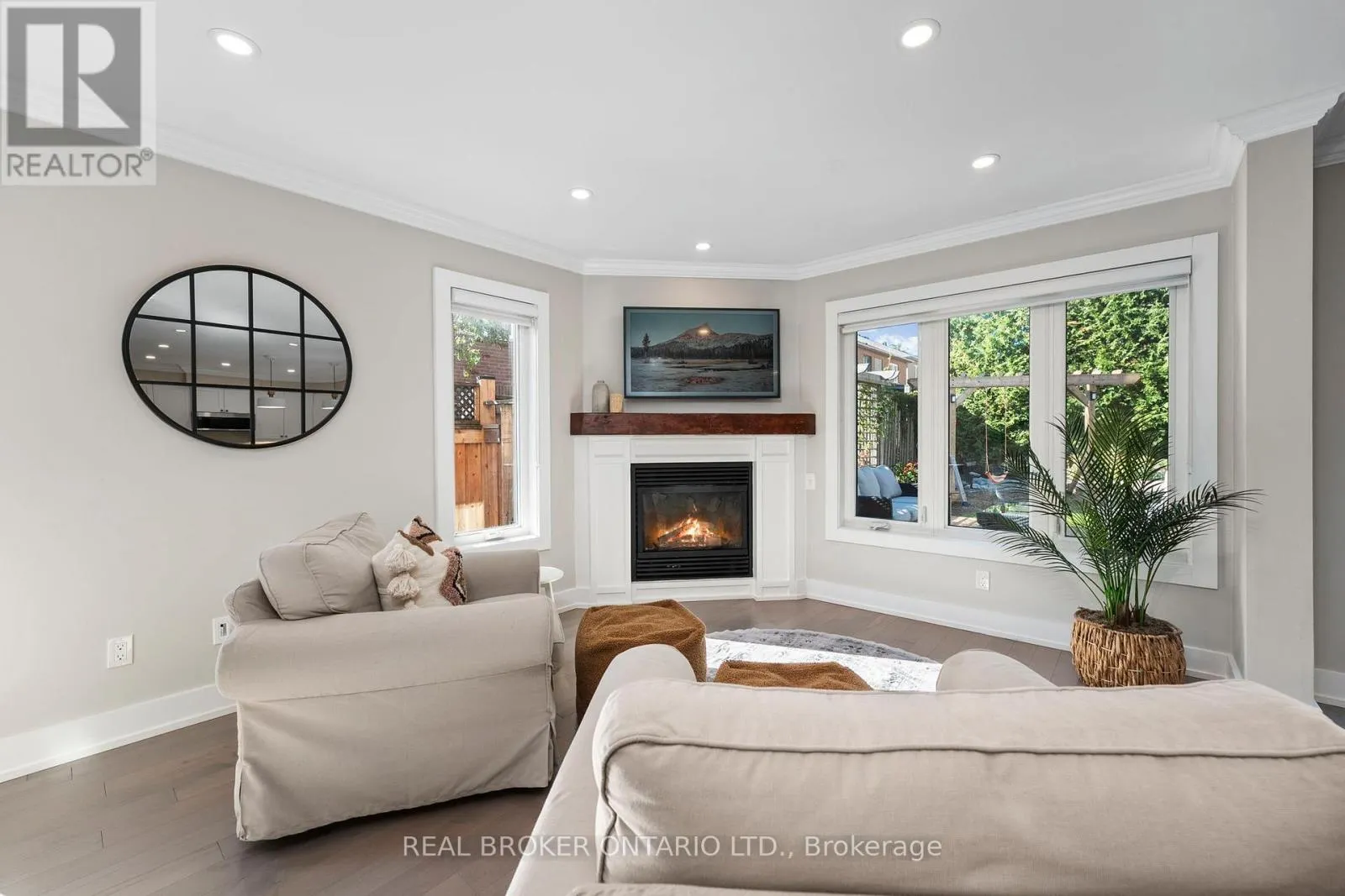 49 FOXTAIL RIDGE