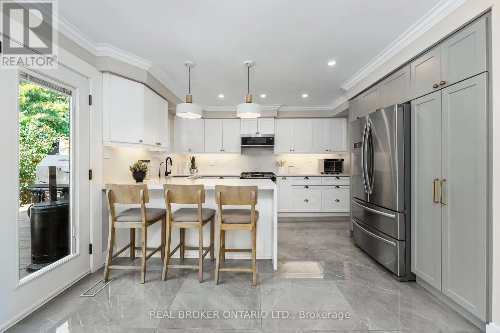 49 FOXTAIL RIDGE