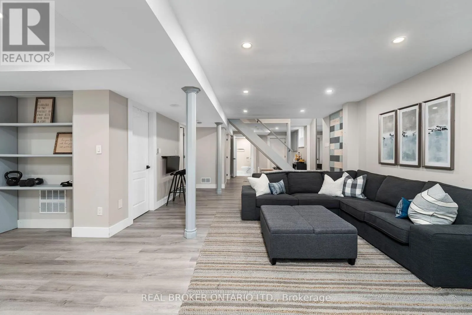 49 FOXTAIL RIDGE