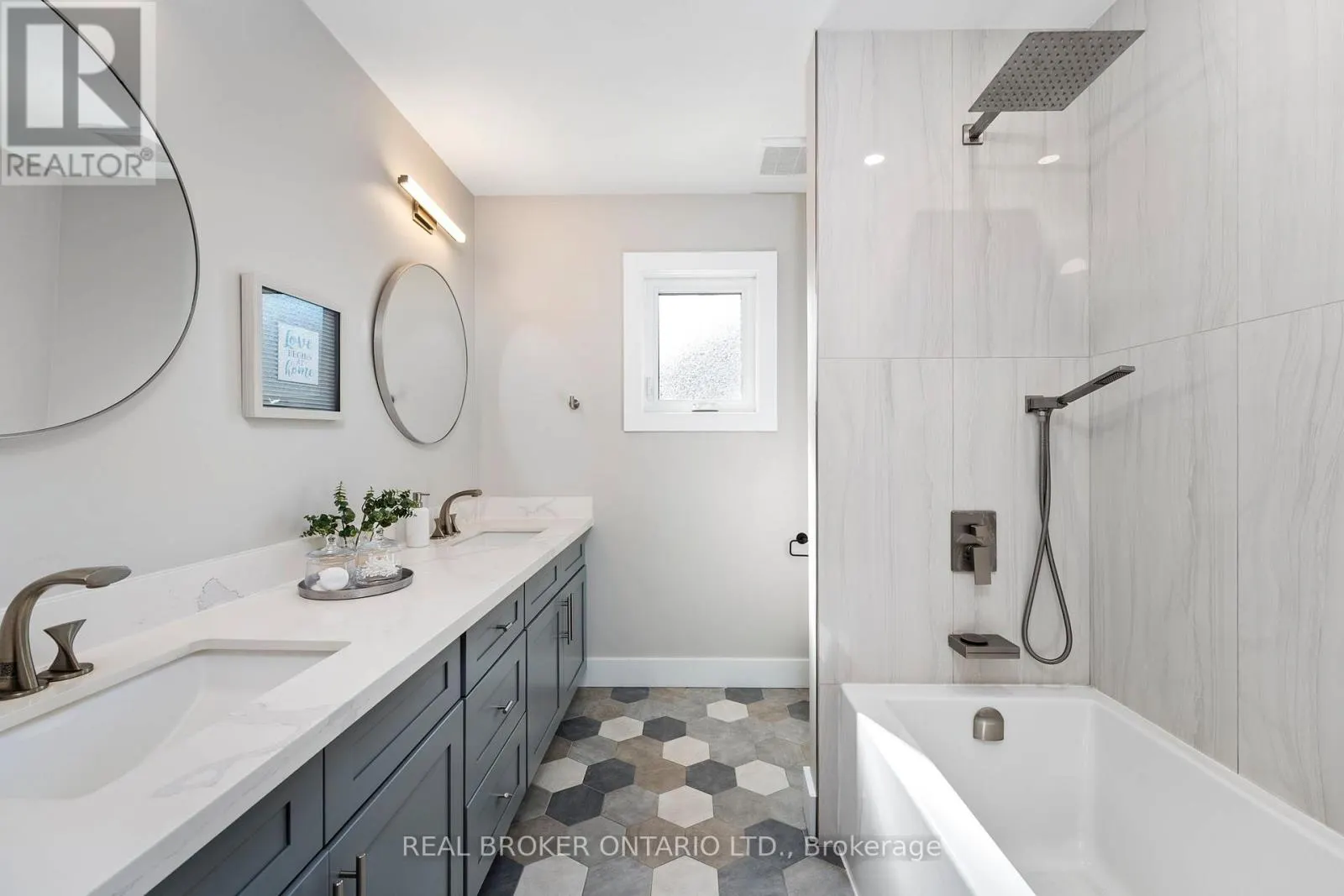 49 FOXTAIL RIDGE