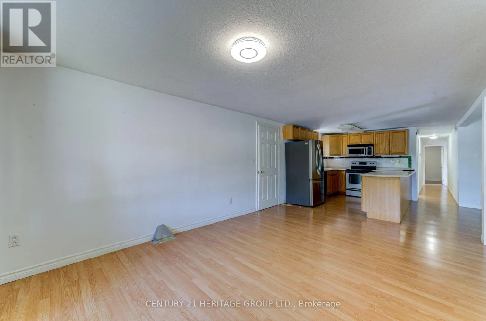 42 SHAMROCK CRESCENT