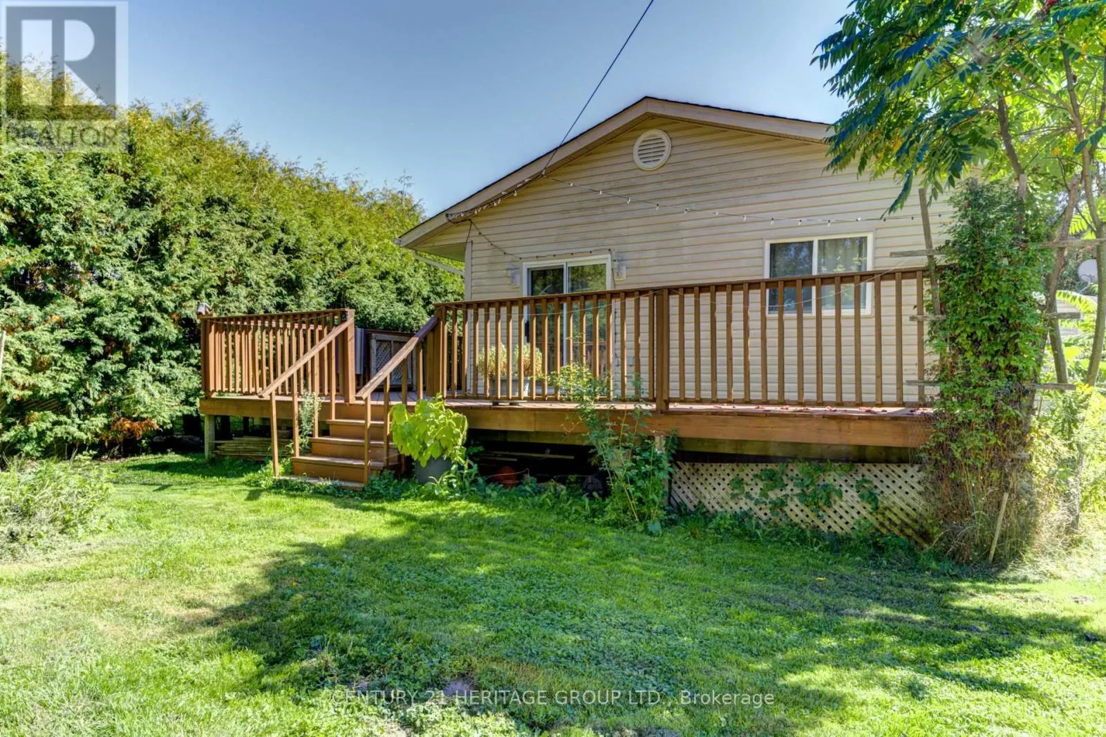 42 SHAMROCK CRESCENT