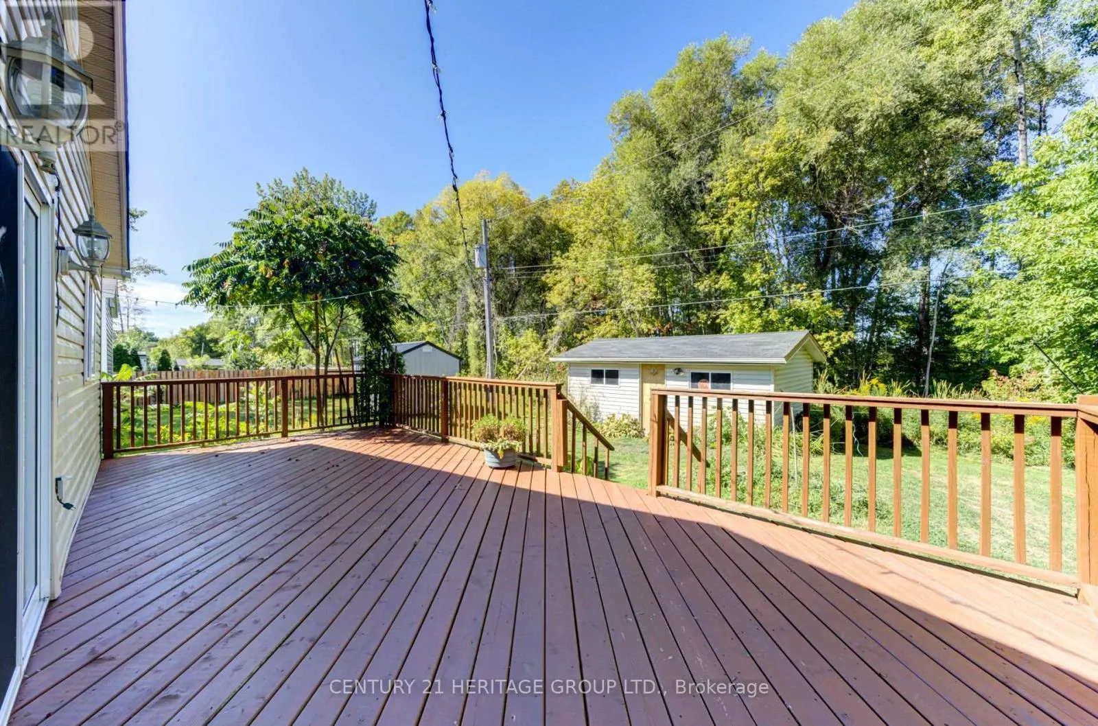 42 SHAMROCK CRESCENT