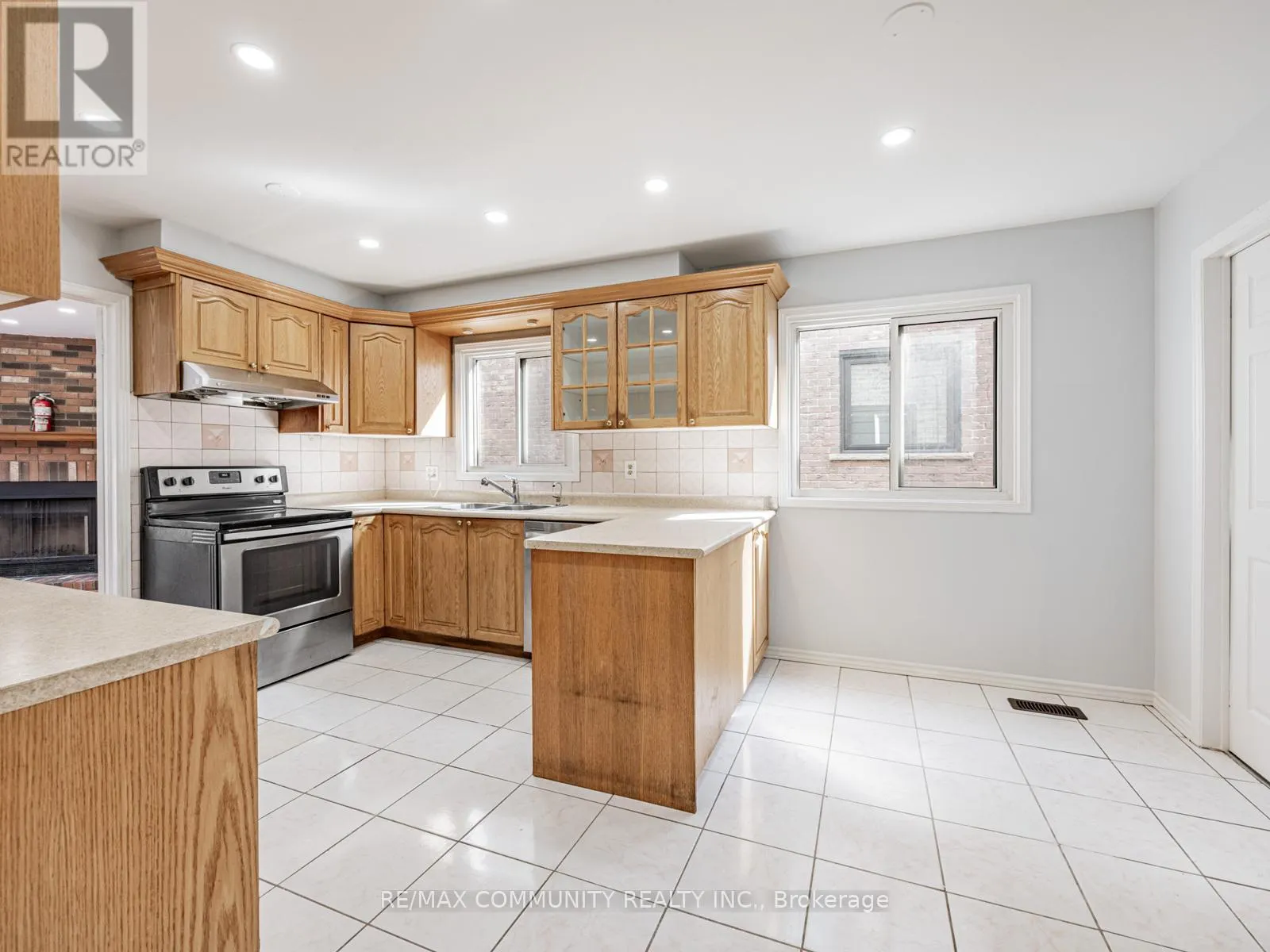 95 KETCHUM CRESCENT