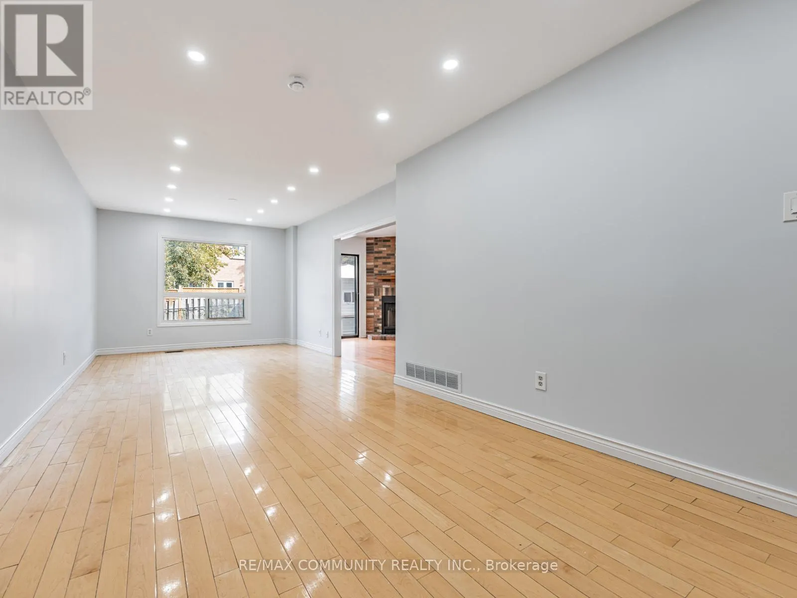 95 KETCHUM CRESCENT