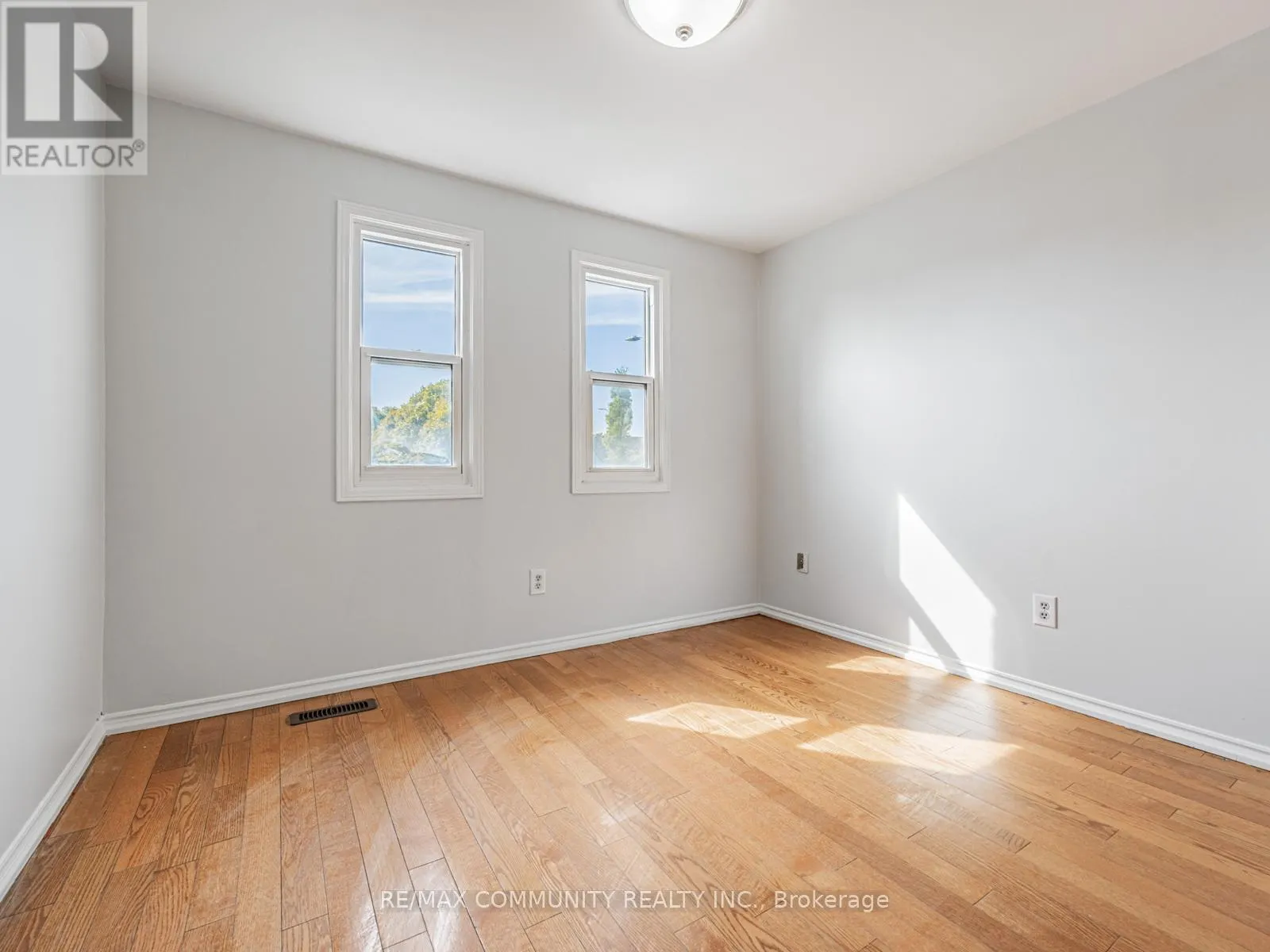 95 KETCHUM CRESCENT