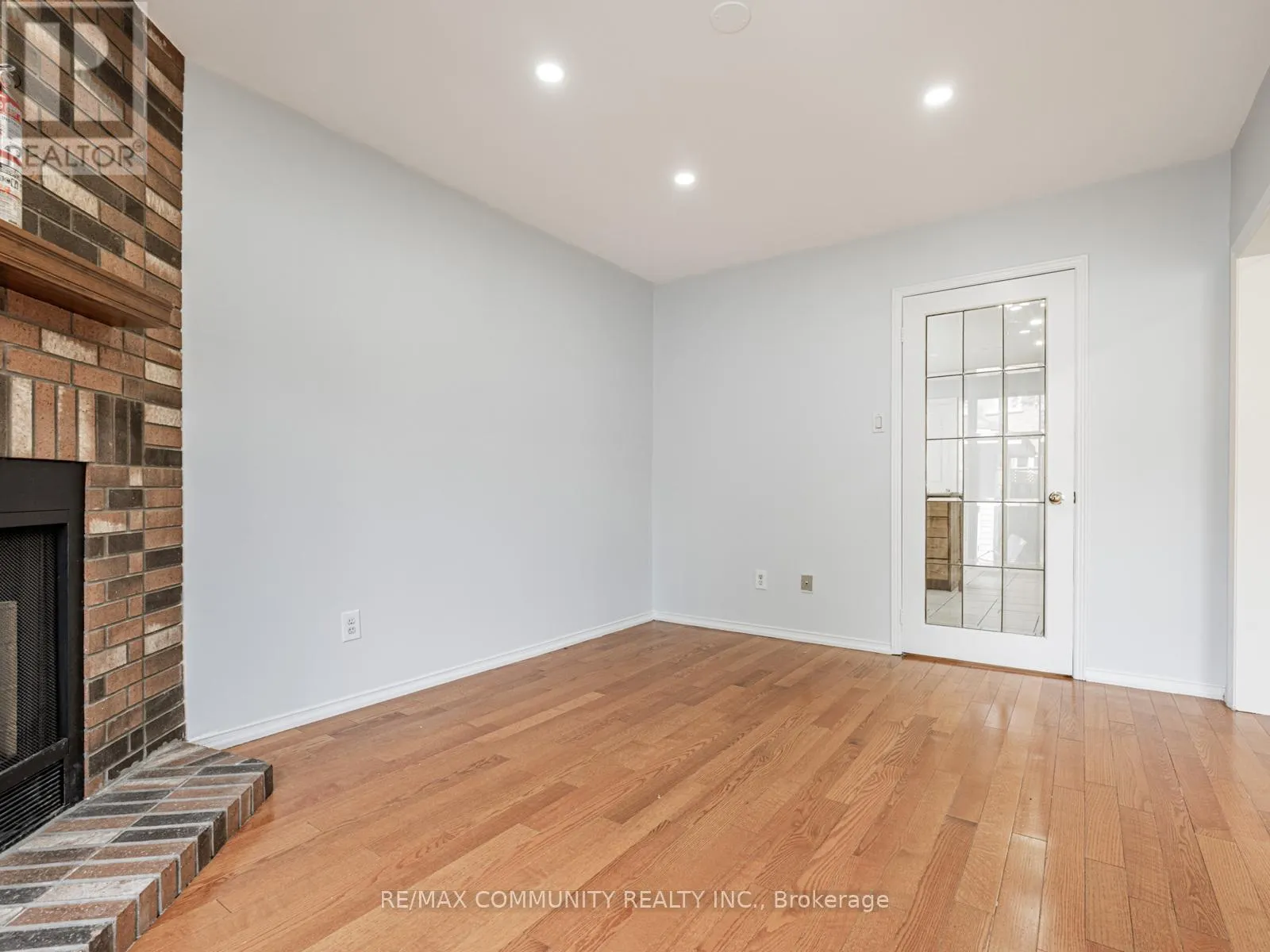 95 KETCHUM CRESCENT