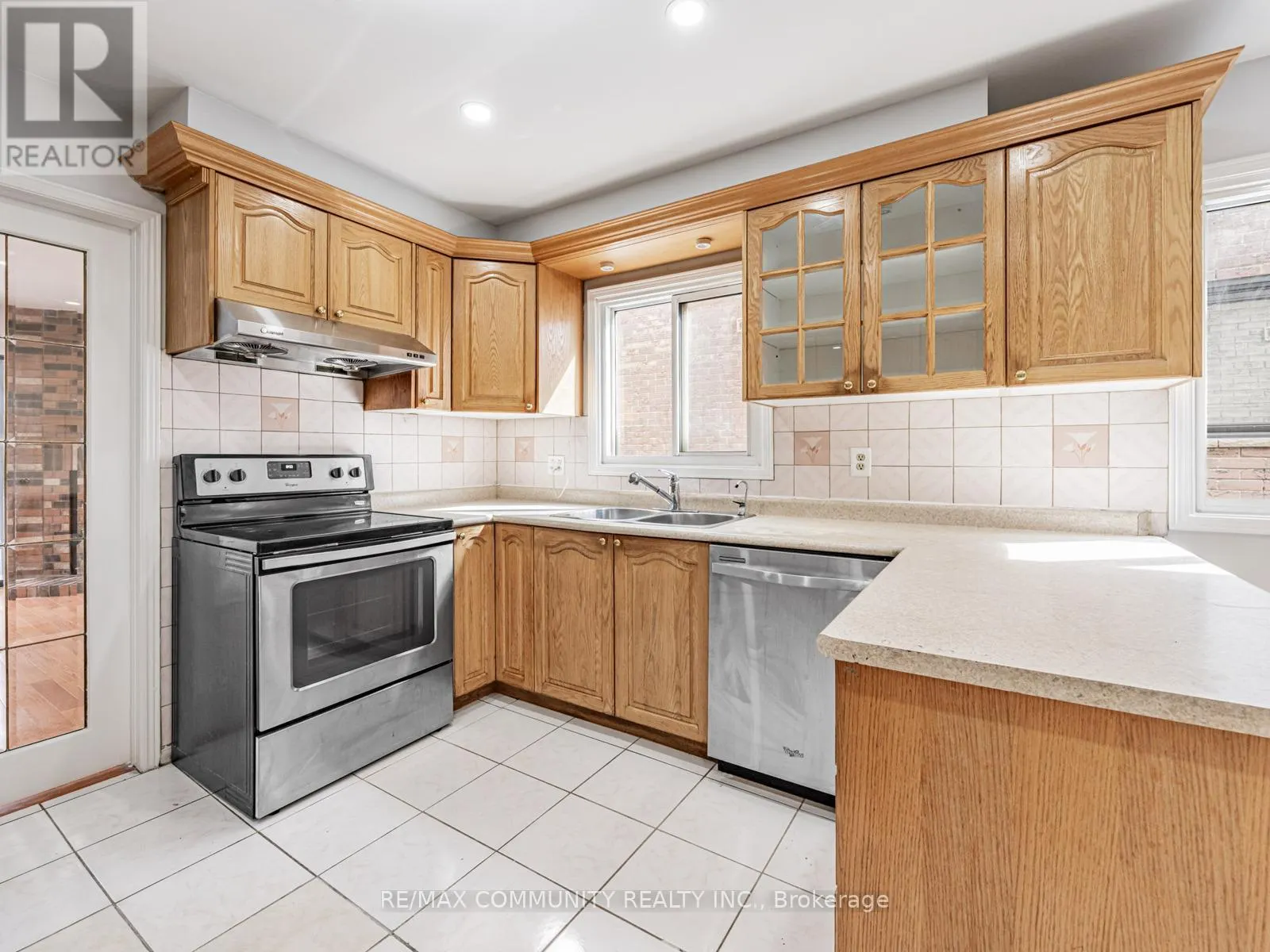 95 KETCHUM CRESCENT