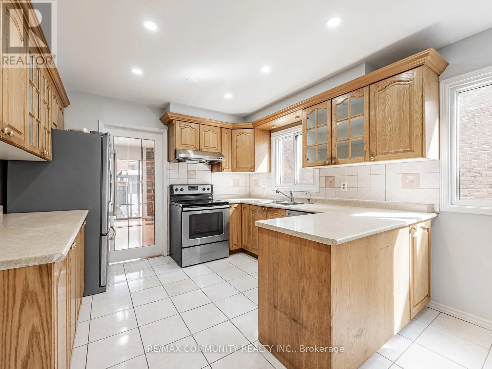 95 KETCHUM CRESCENT