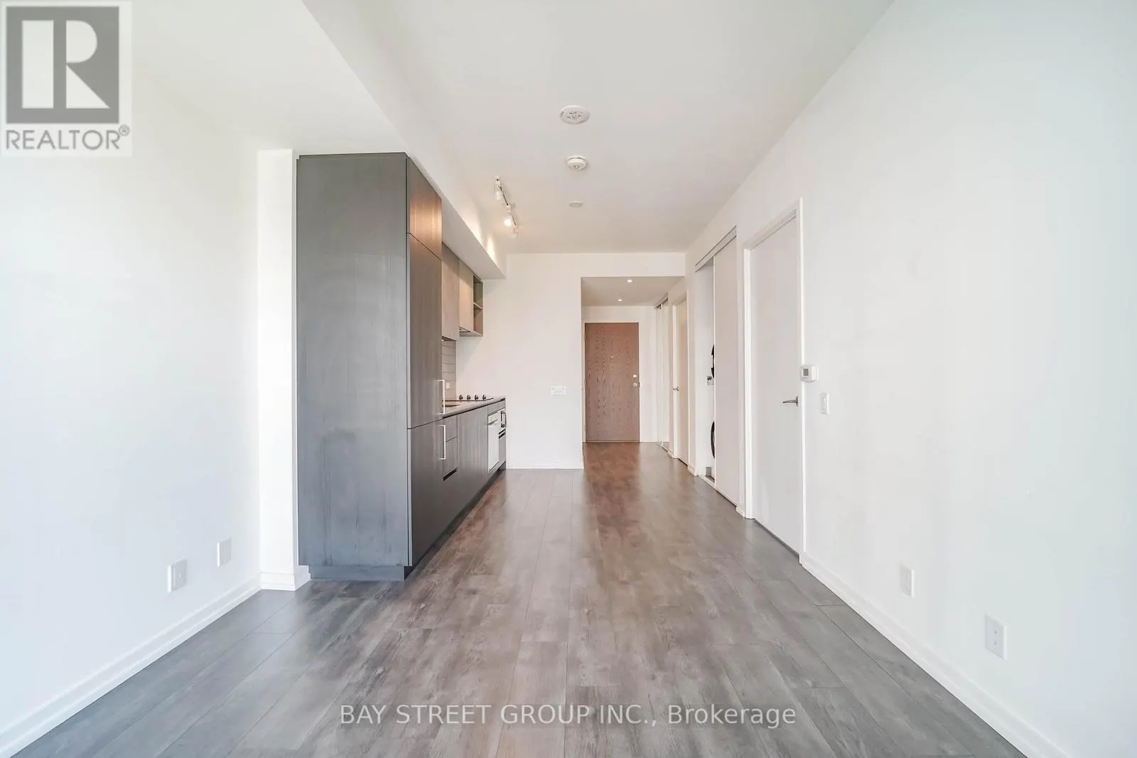4203 - 7890 JANE STREET