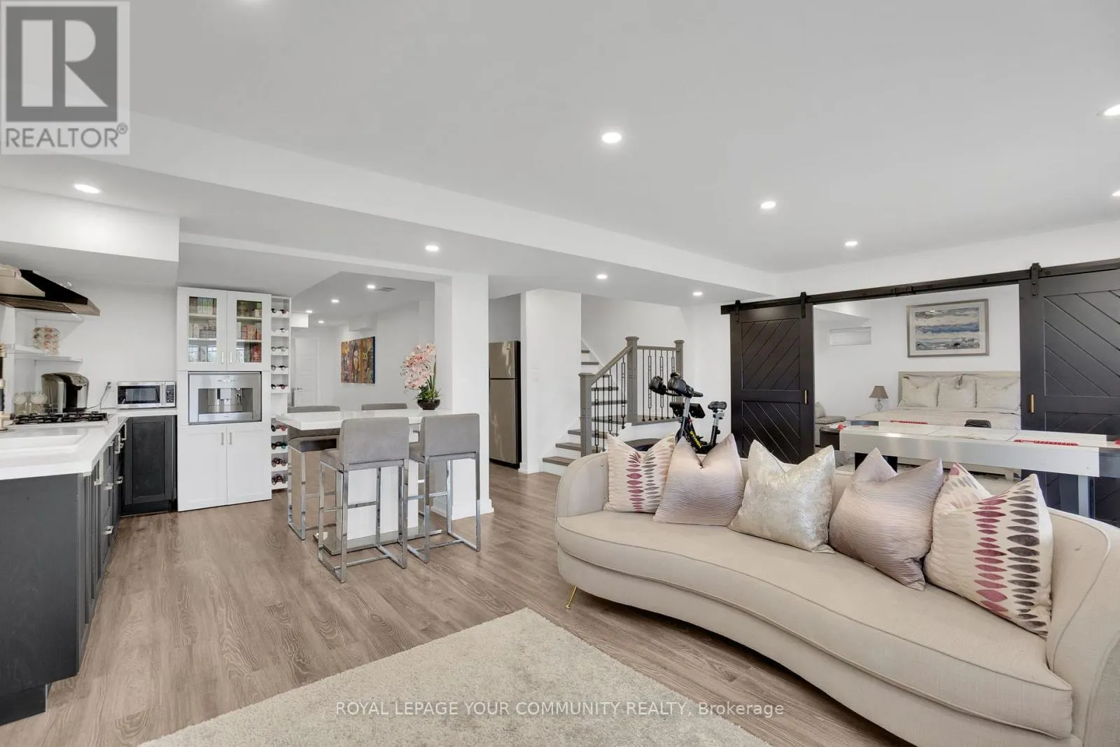 130 SANTA AMATO CRESCENT