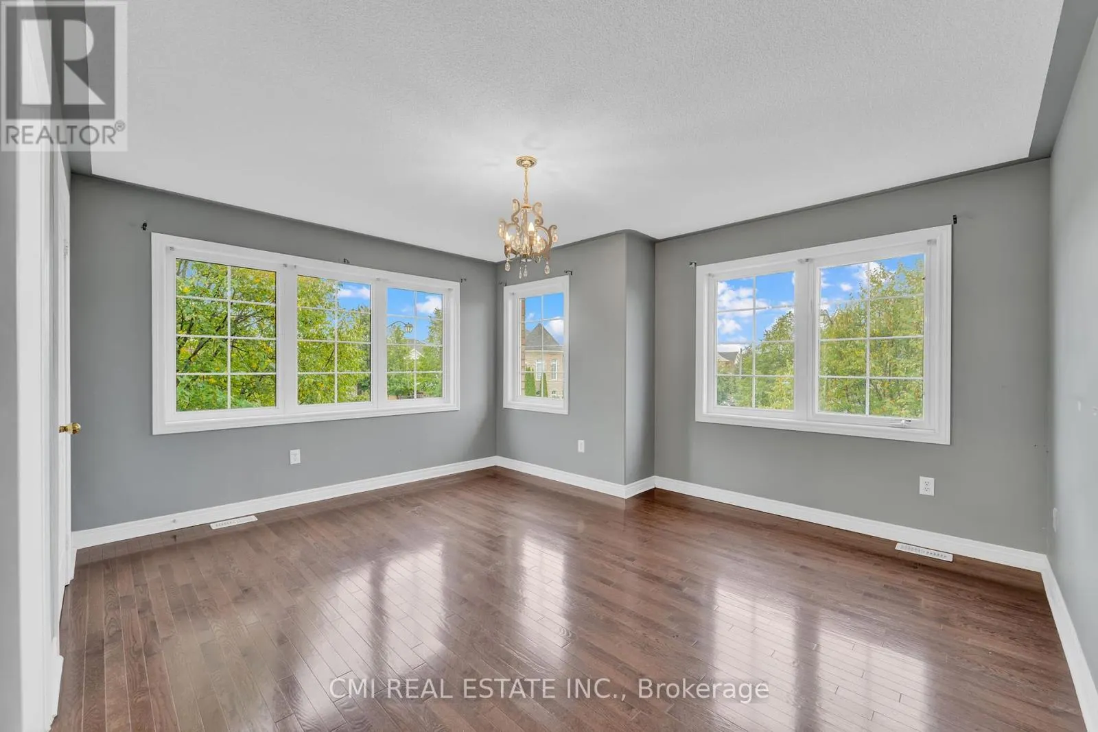 32 HISLOP DRIVE