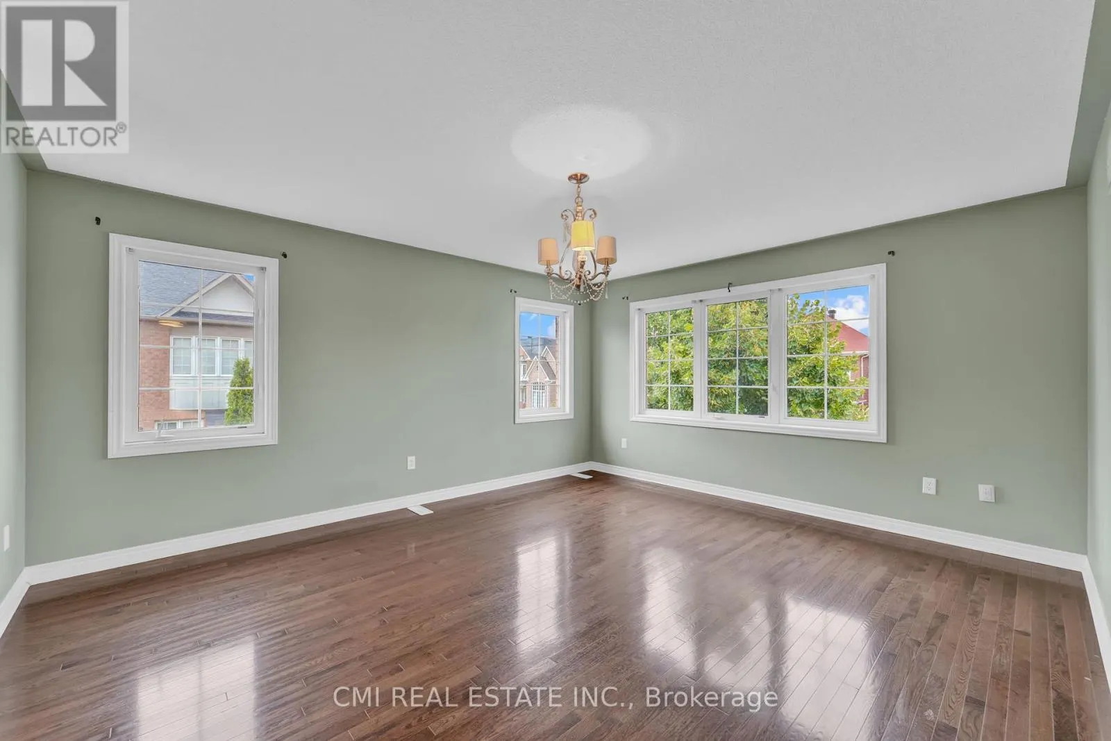 32 HISLOP DRIVE