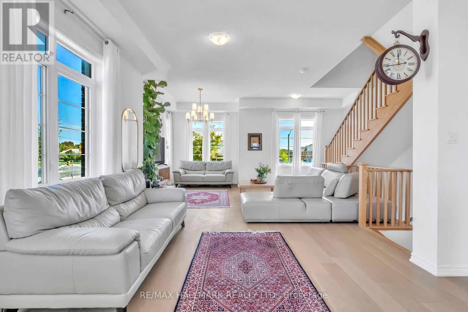 18 JOHN GREENE LANE